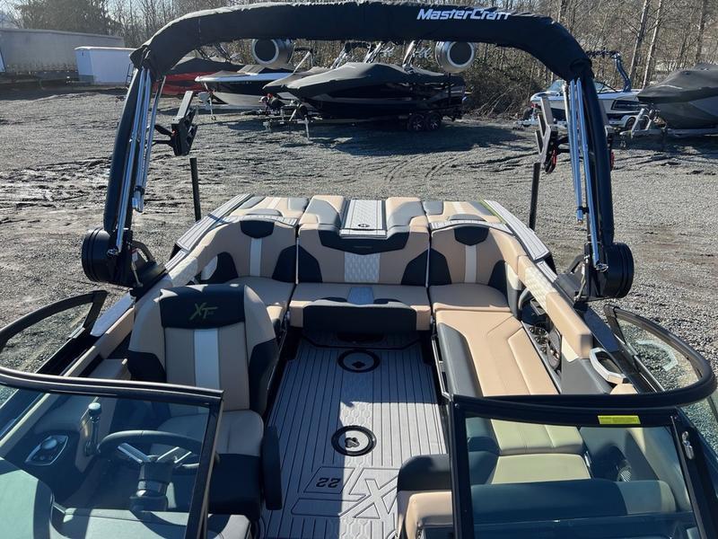 2025 MasterCraft XT22