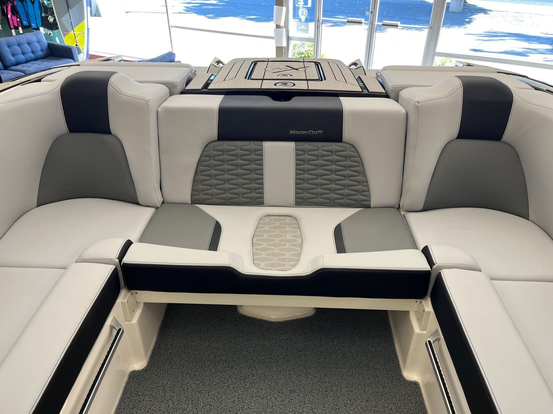 2024 MasterCraft X22