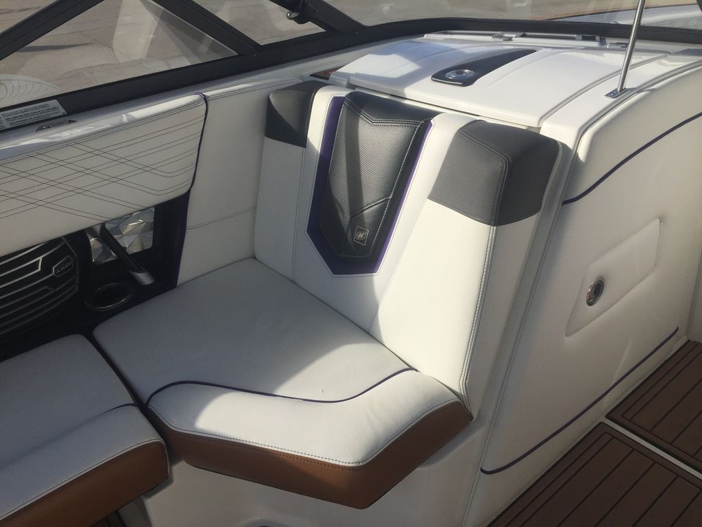 2016 Nautique Super Air Nautique G23