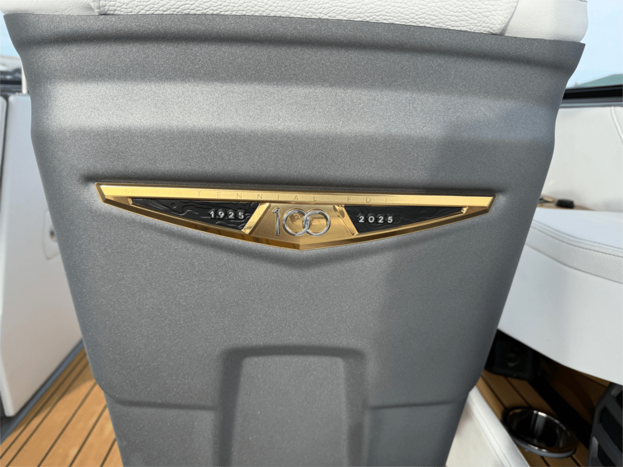 2025 Nautique G23