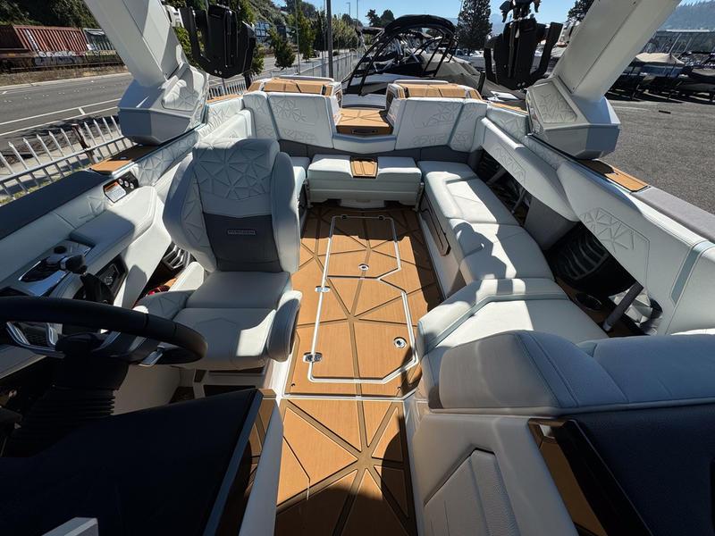 2024 Nautique G23 Paragon