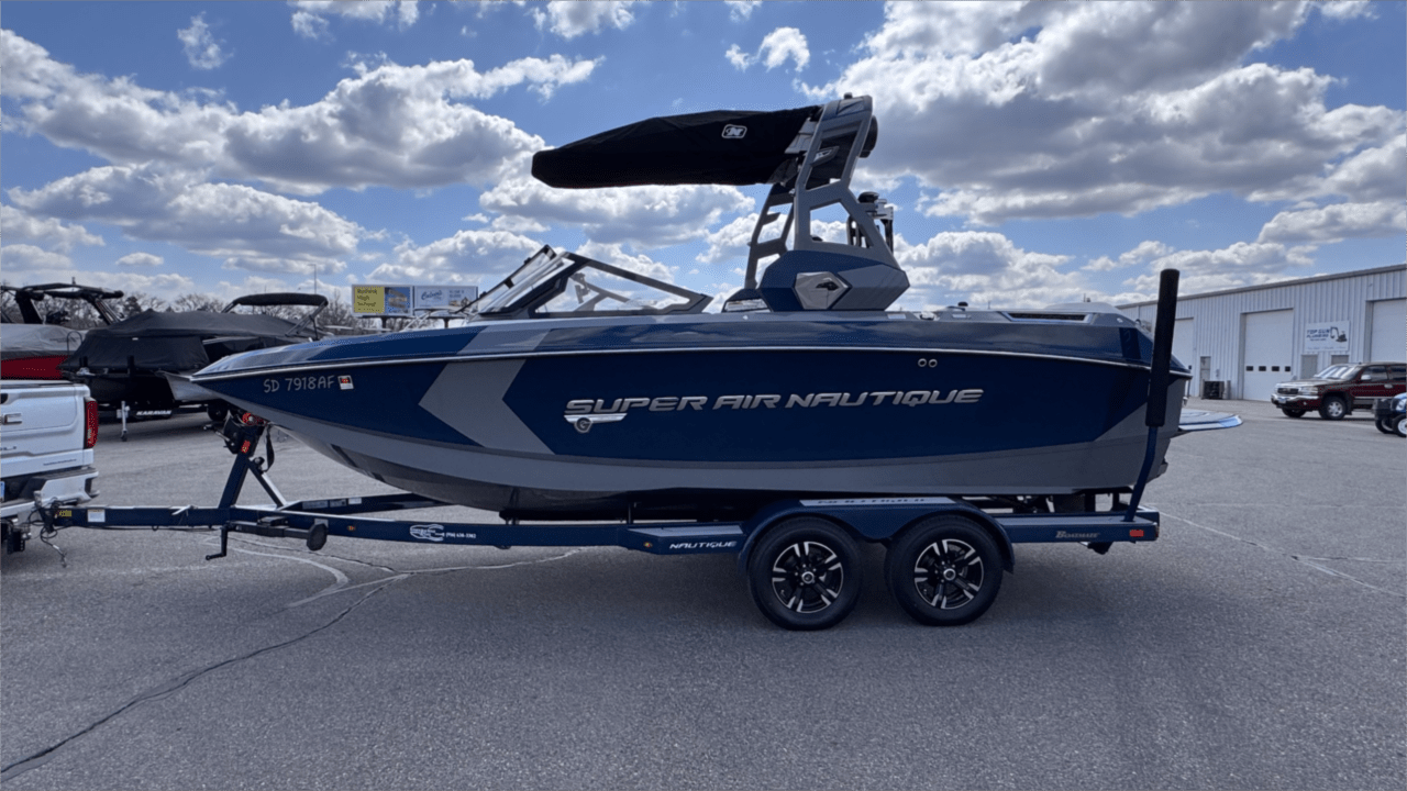 2020 Nautique G21