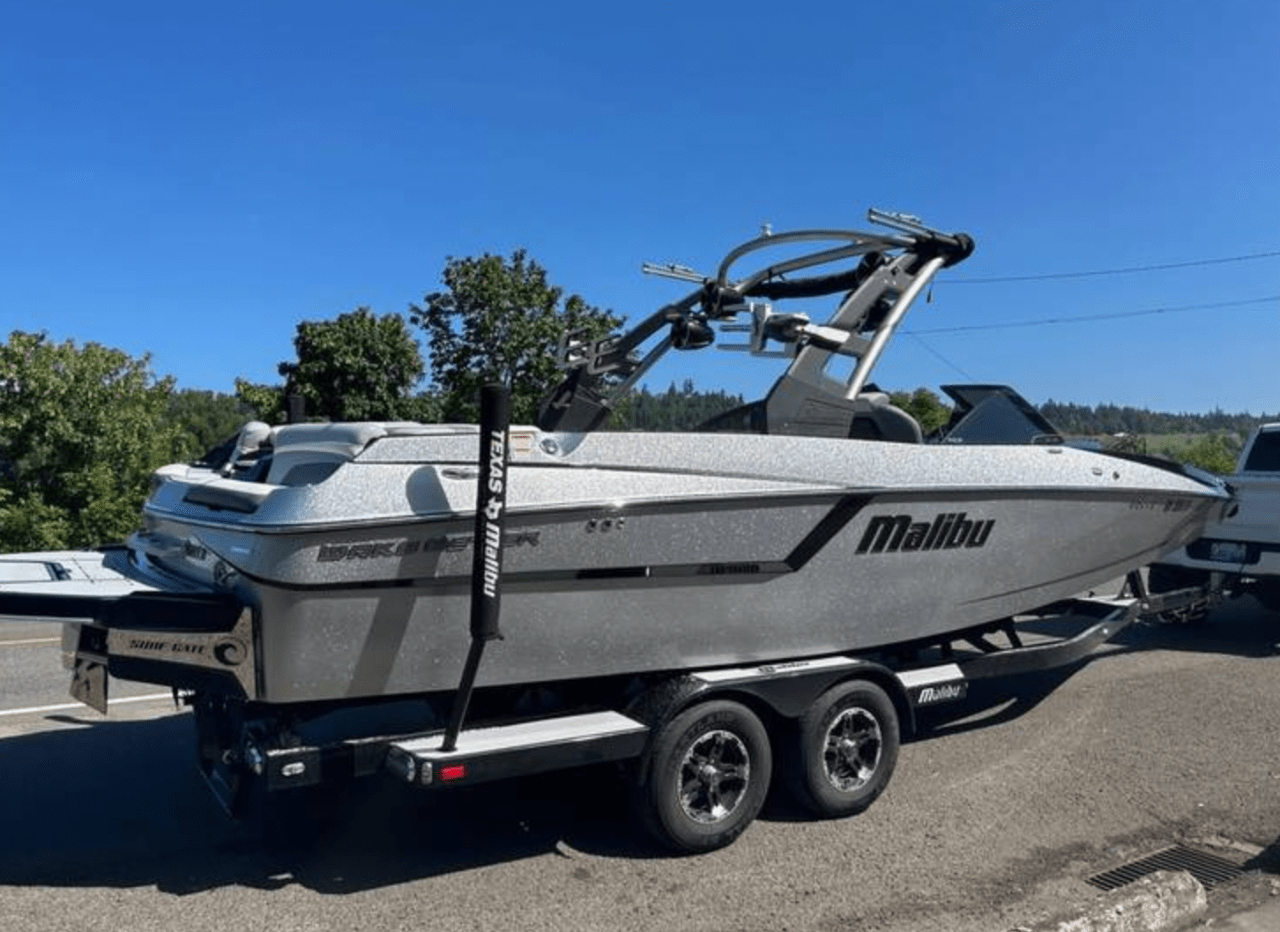2019 Malibu Wakesetter 24 MXZ