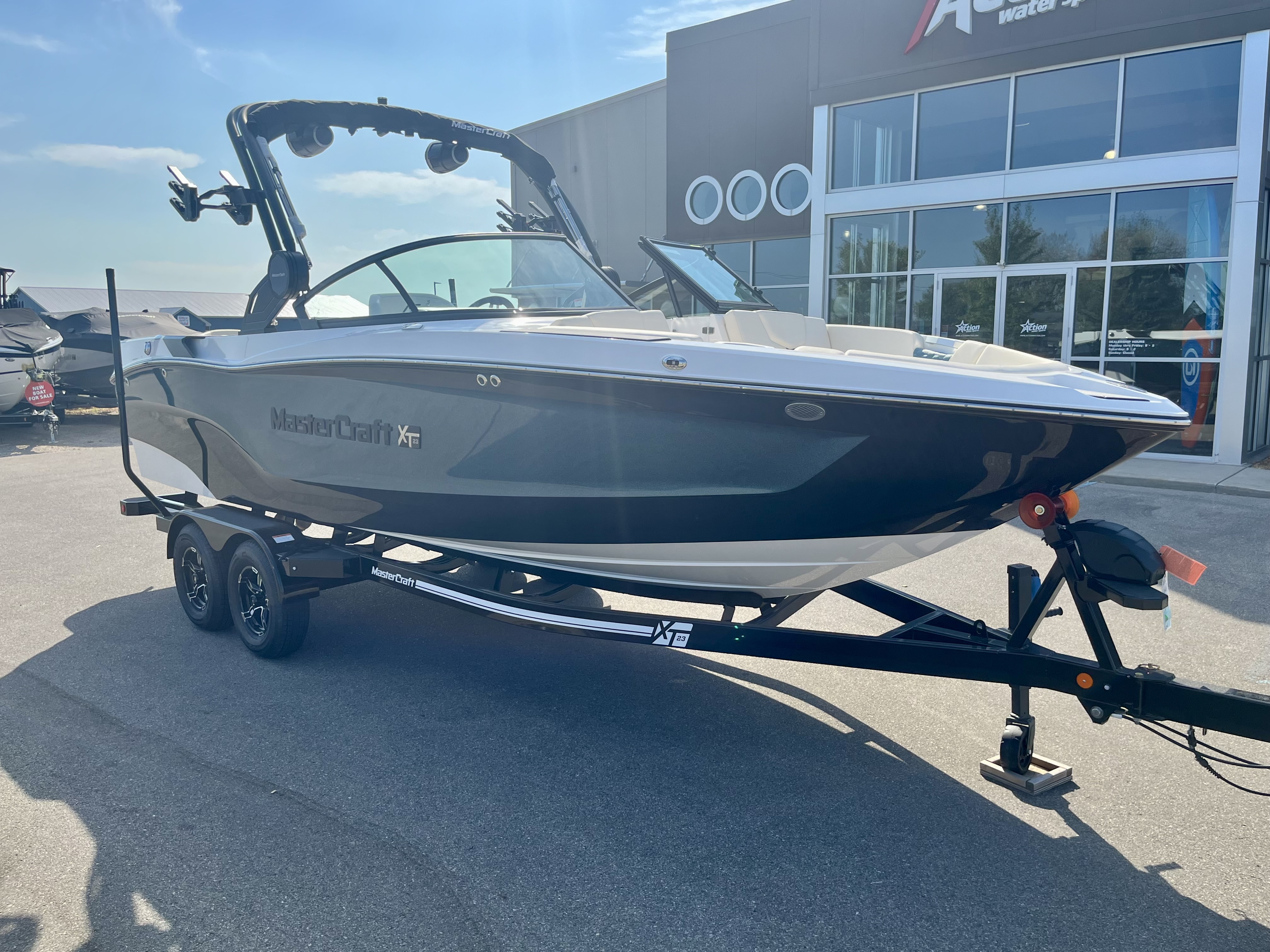 2025 MasterCraft XT23