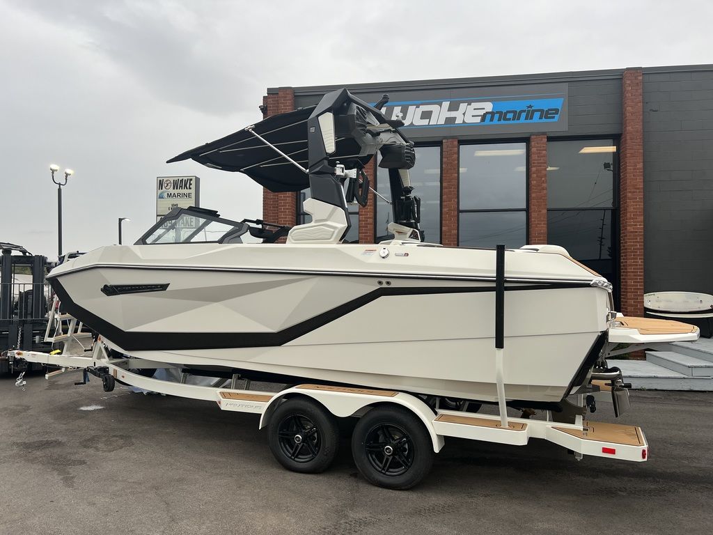 2025 Nautique G21