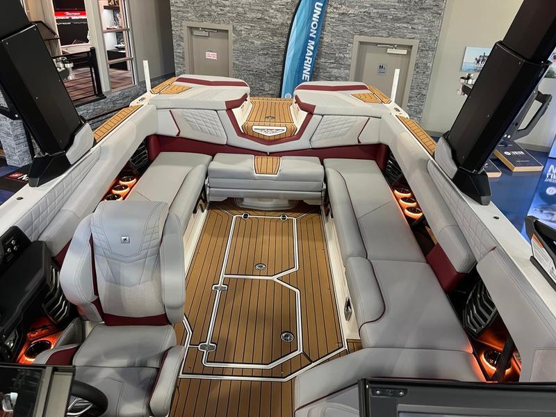 New 2023 Nautique G25