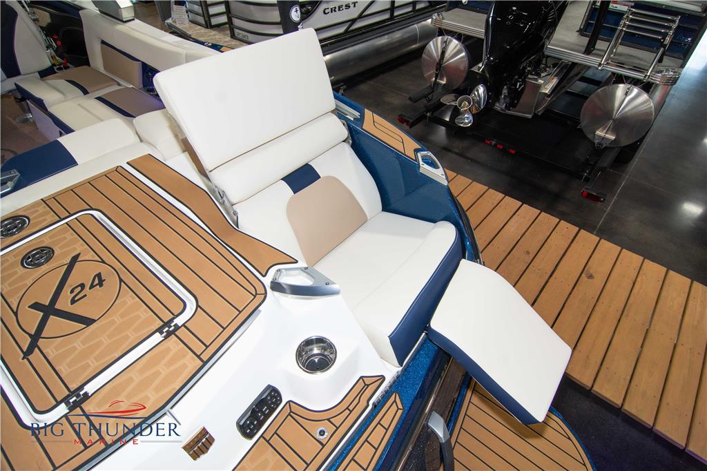 2022 MasterCraft X24