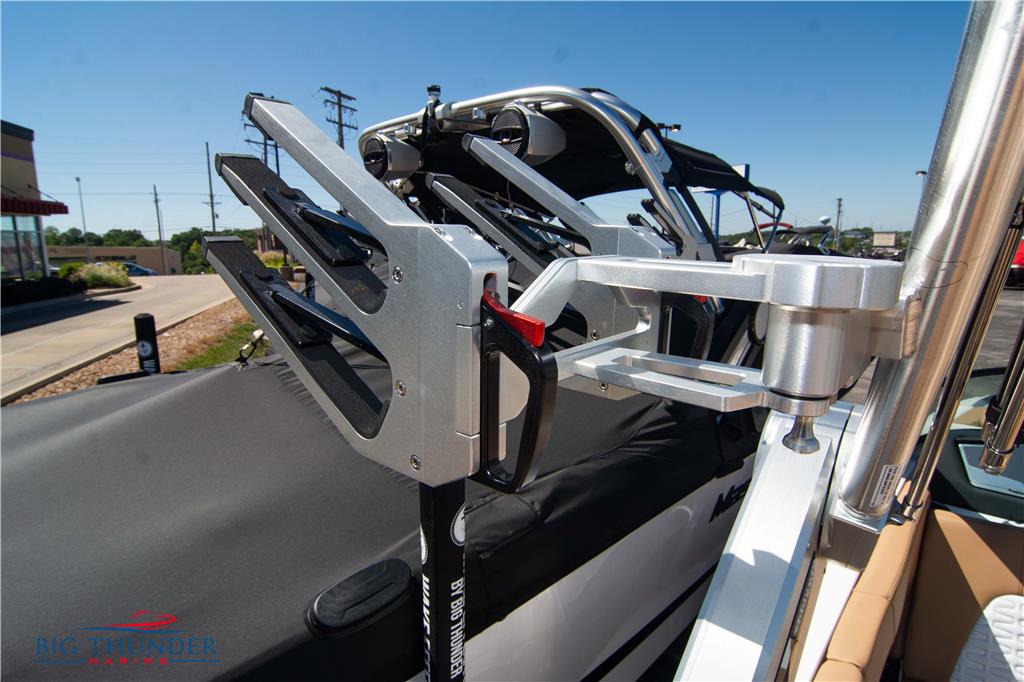 2023 MasterCraft X24