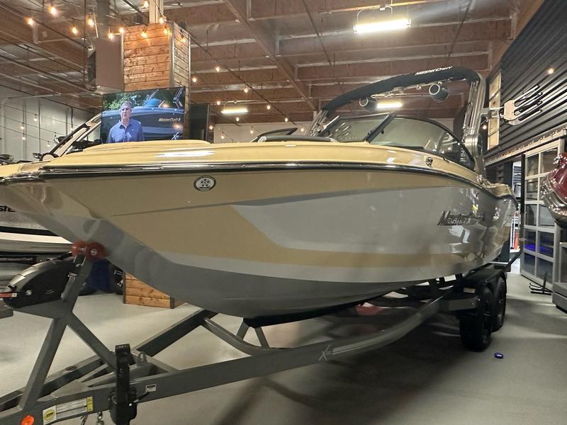 New 2024 MasterCraft X22