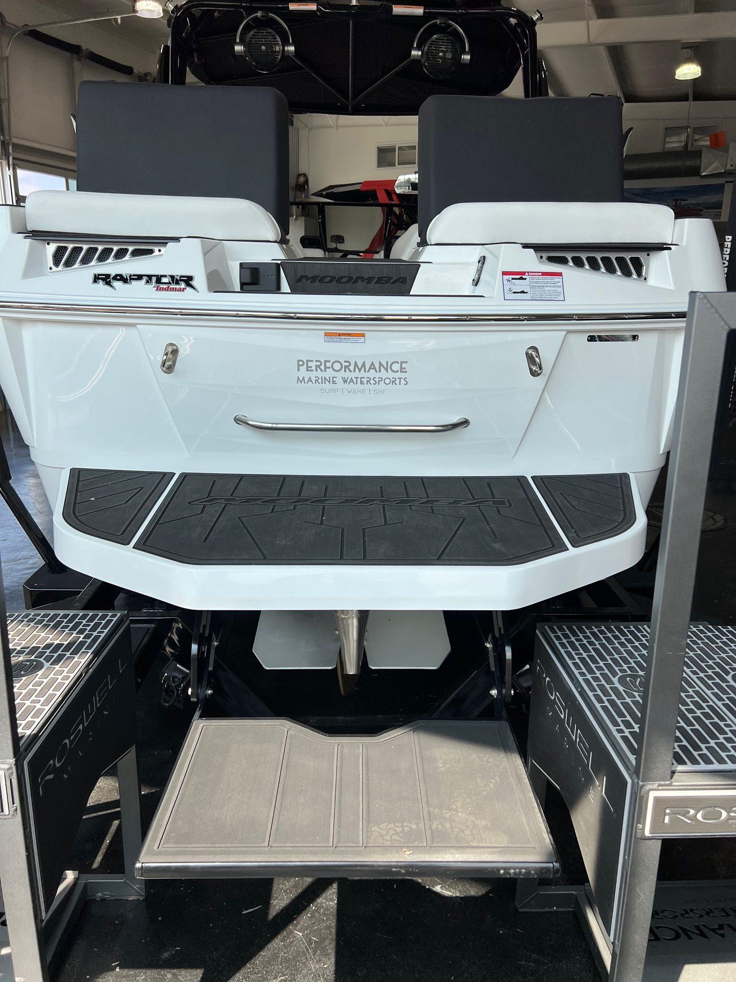2025 MOOMBA MAKAI NEW PURE WHITE COLOR WITH NEW DROP STEP