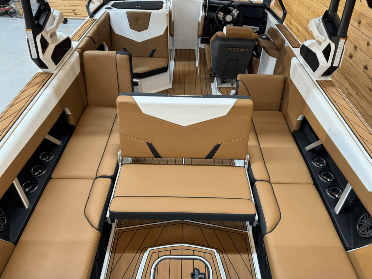 2024 Nautique GS24 Icon