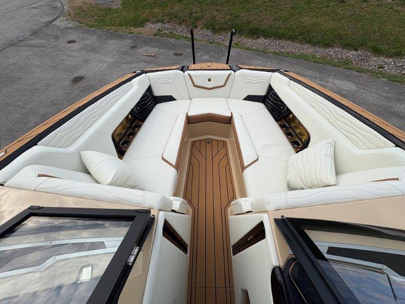 2025 Nautique G25
