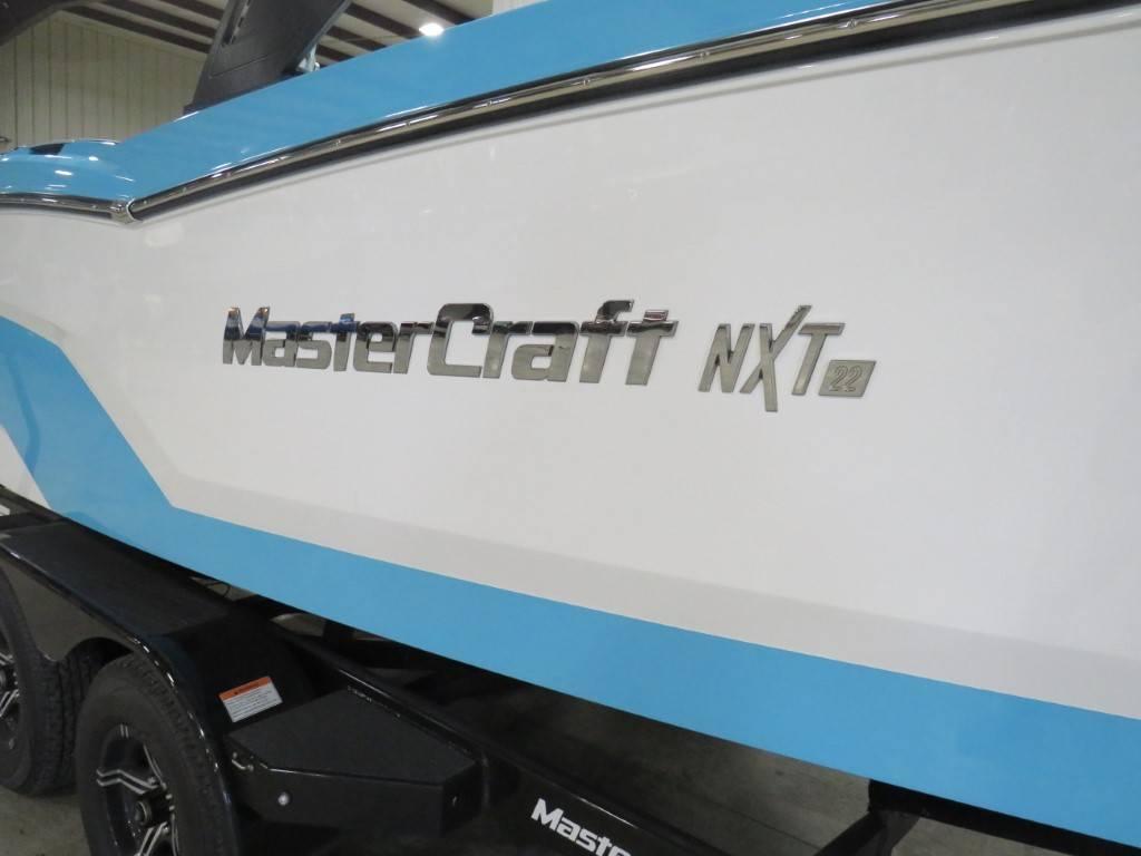 NEW 2024 MasterCraft NXT22