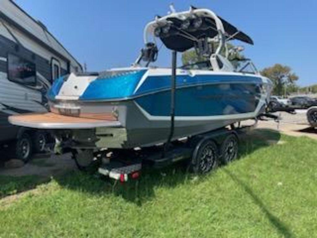 2017 Nautique G23