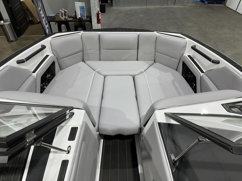 2025 Moomba Max