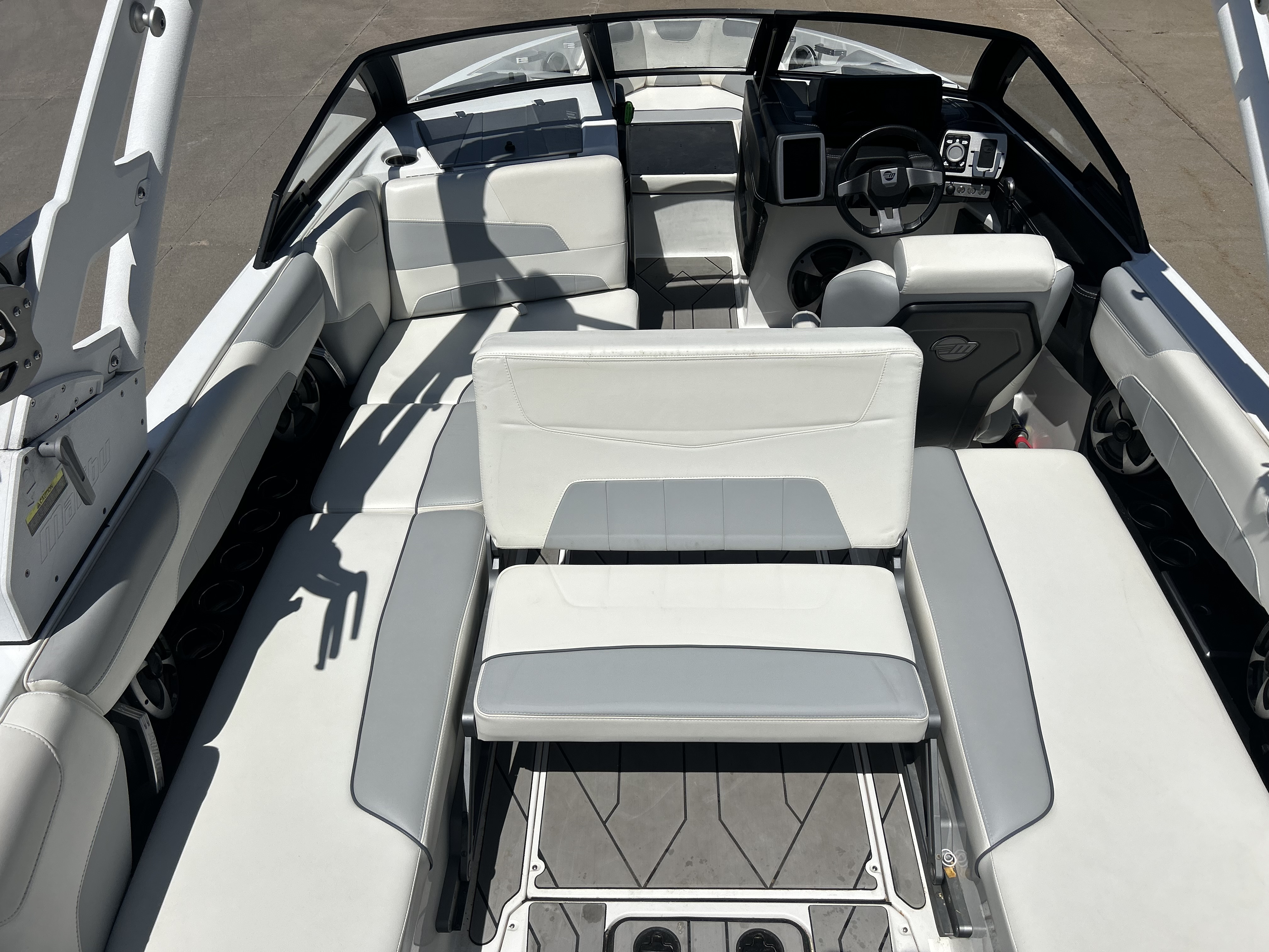 2020 Malibu 22 LSV