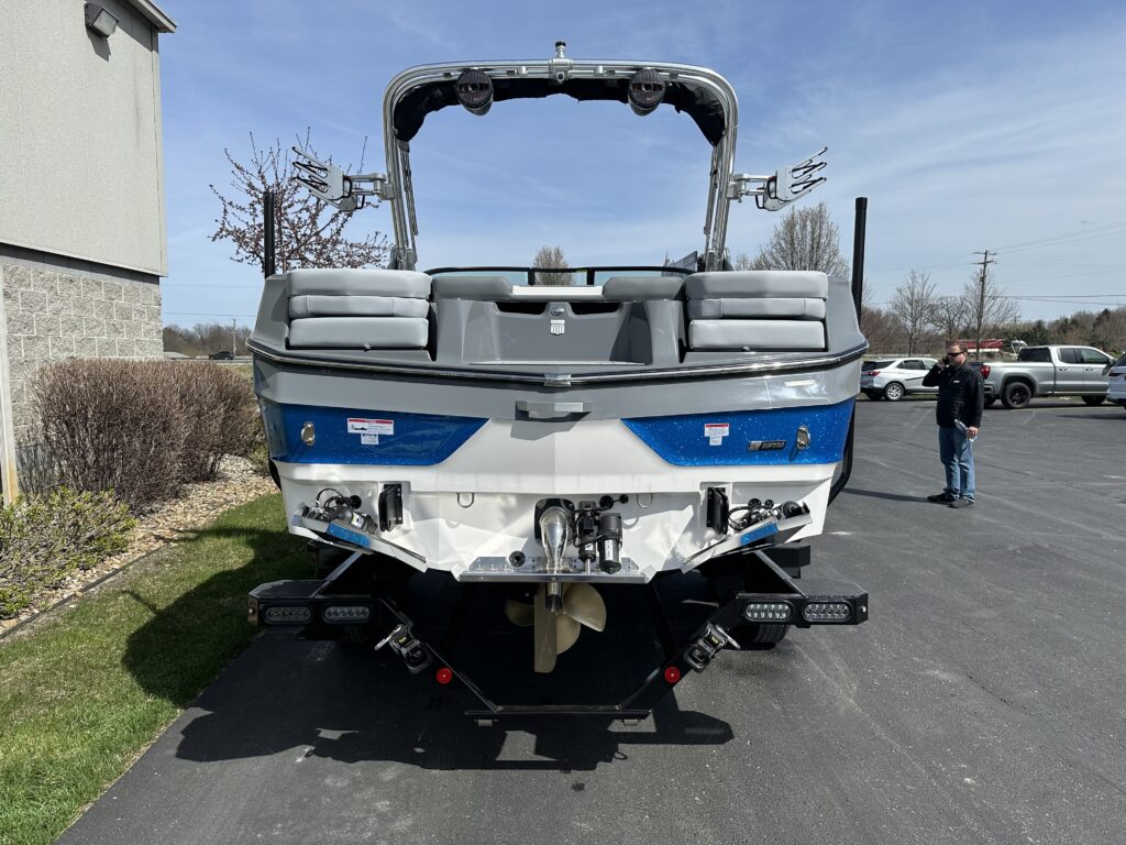 2024 MasterCraft XT22
