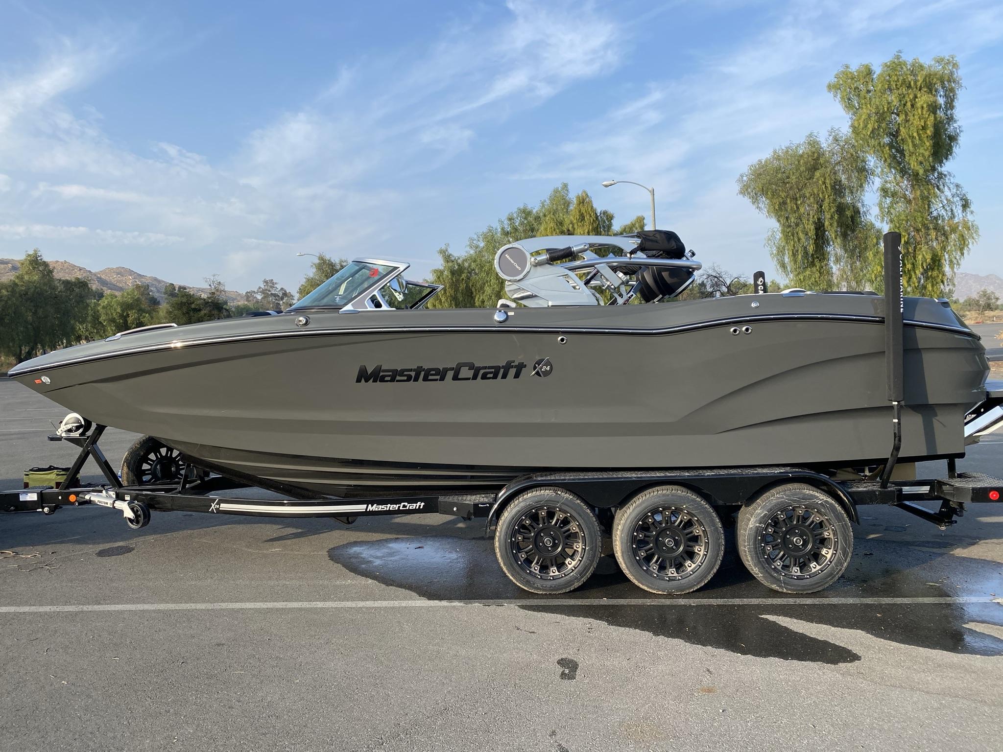 2021 MasterCraft X24
