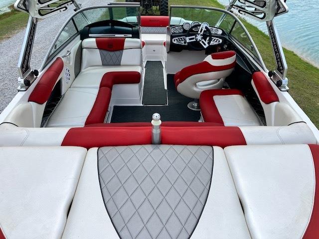 2011 MasterCraft X2