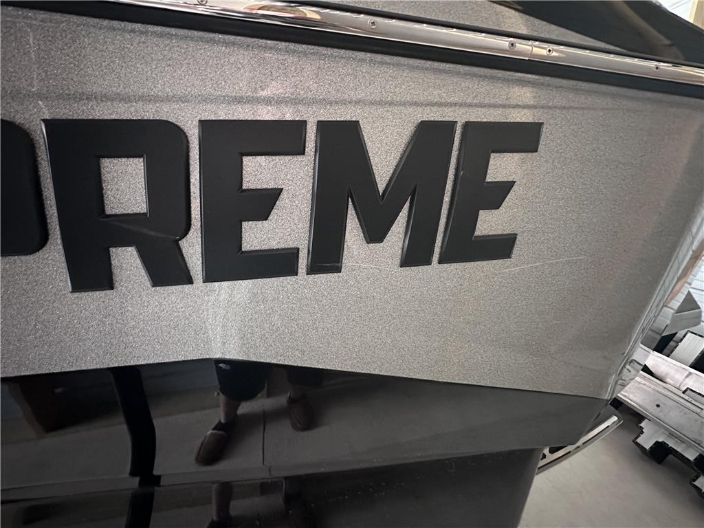 2022 Supreme ZS252