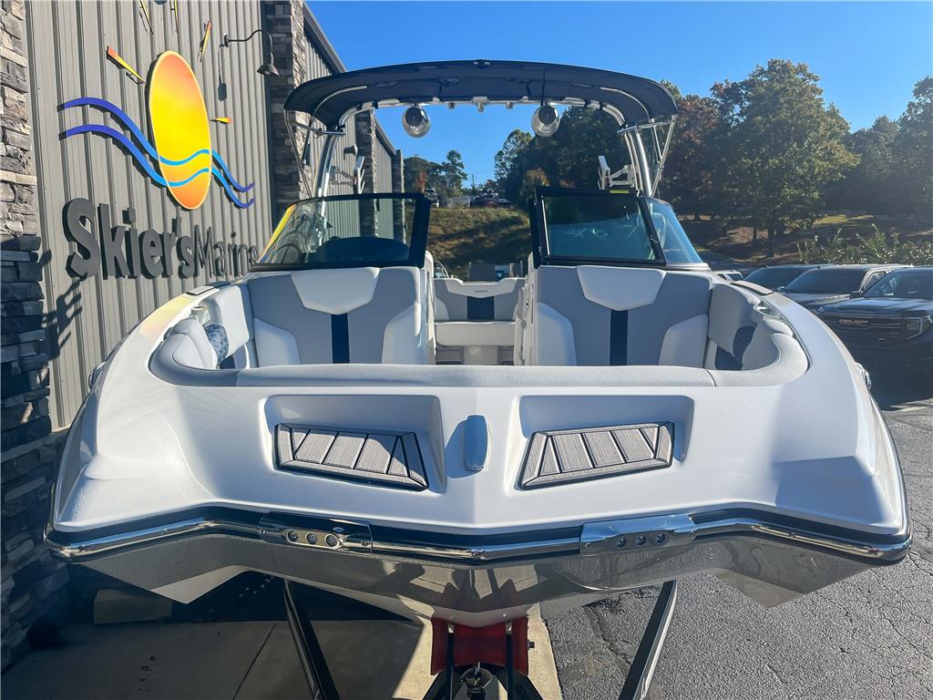 MasterCraft XT24 (Factory Warranty through 5/30/2027)