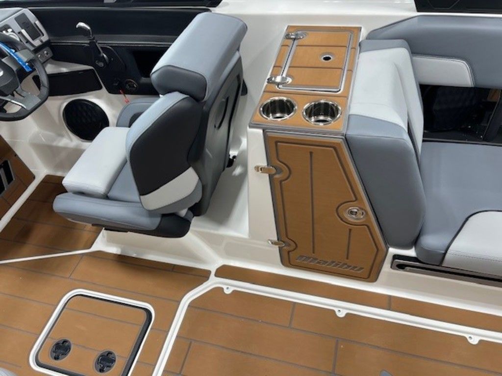 2024 Malibu Boats 24 MXZ