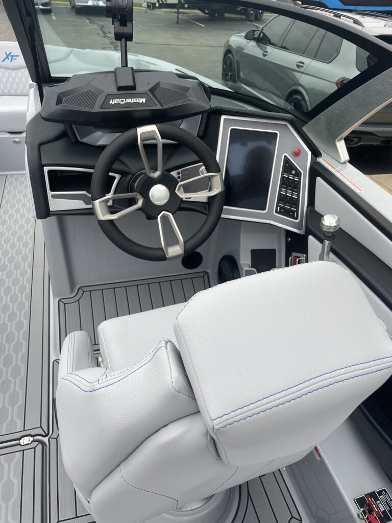 2024 MasterCraft XT24