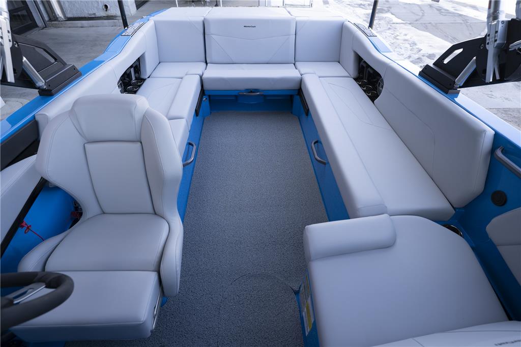 2022 MasterCraft NXT24 – ONE OWNER, LOW HOURS, SURFSTAR!