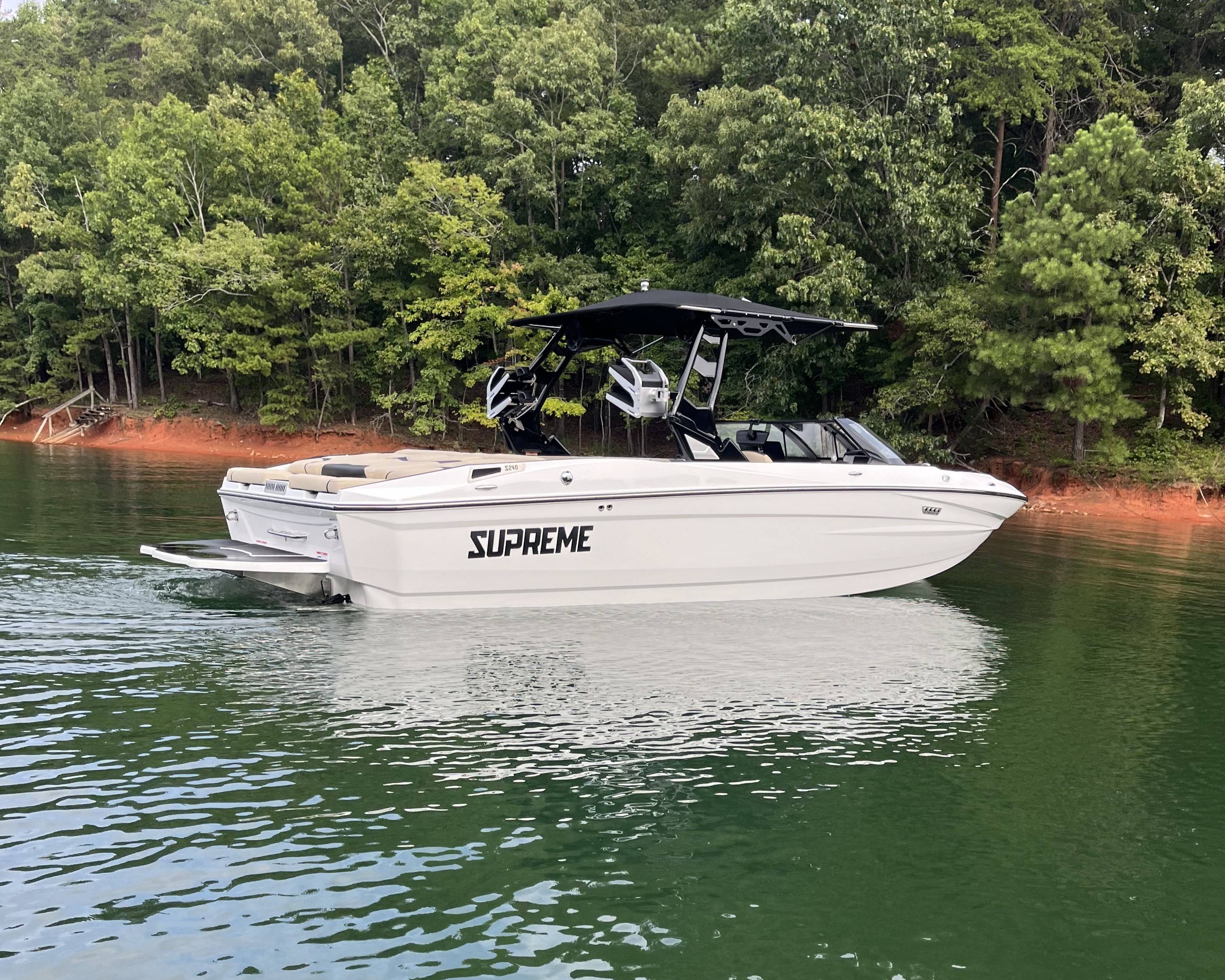 2025 Supreme S240