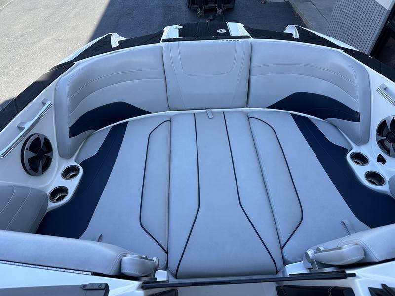 2020 Malibu 22 MXZ