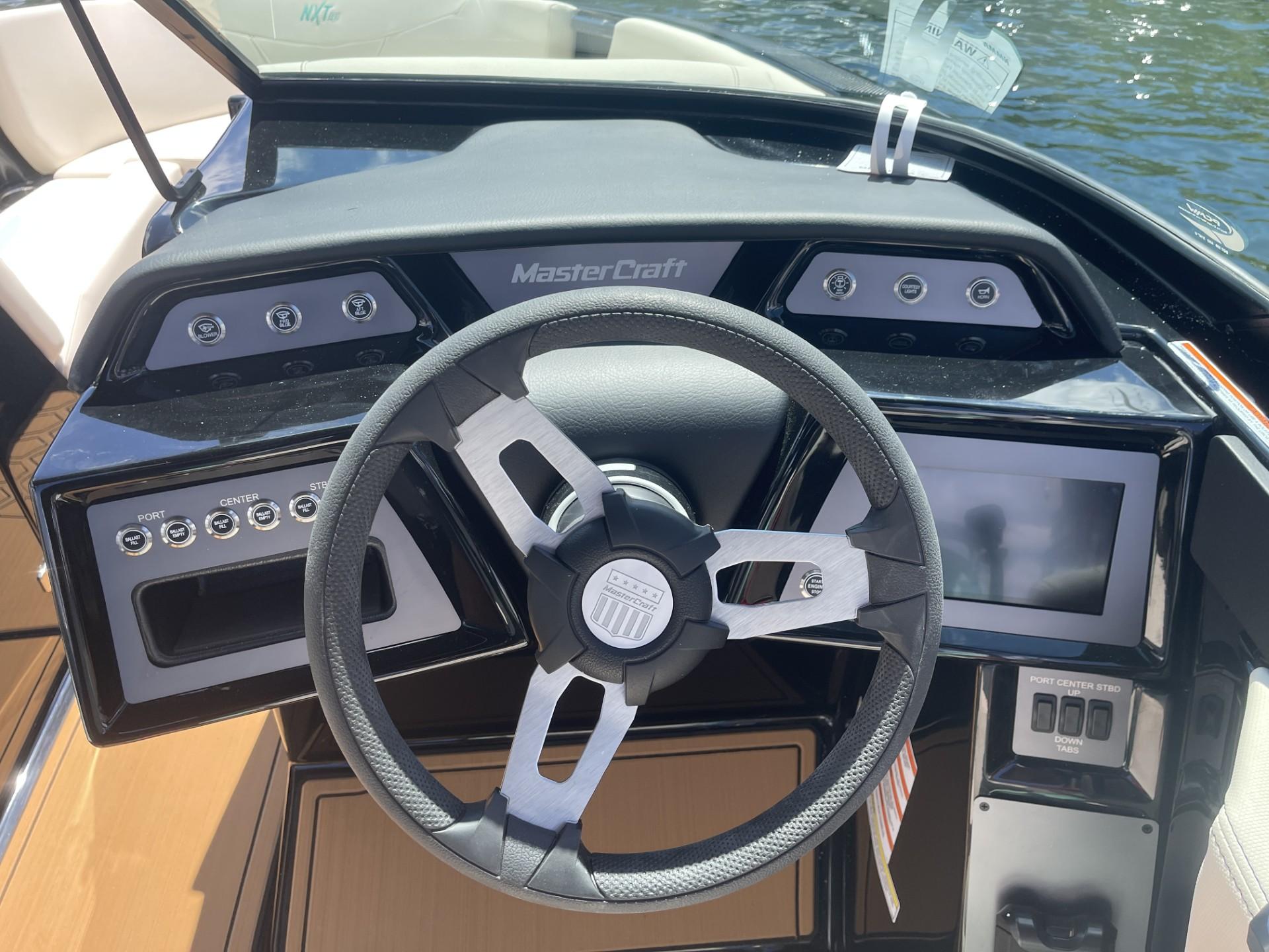 2024 MasterCraft NXT21
