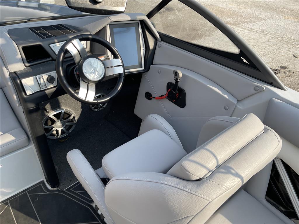 2020 Tigé R21