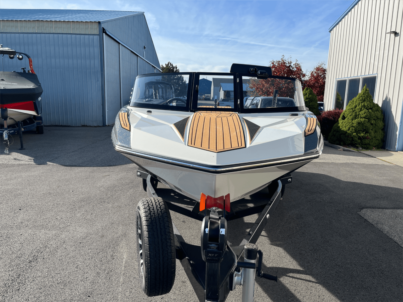 boat.Title