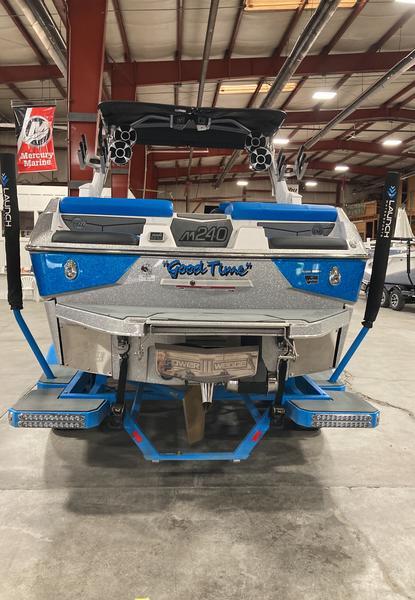 boat.Title