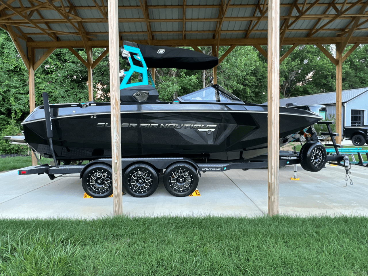 2019 Nautique G23