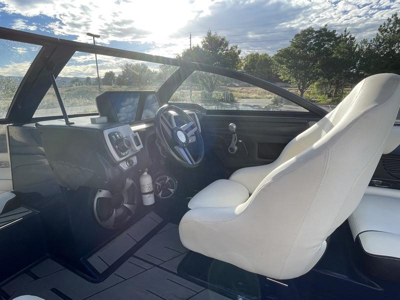2017 Malibu 21 VLX