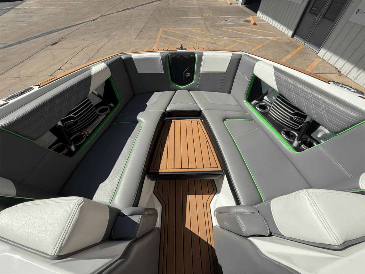 2017 Nautique G23