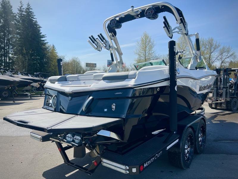 2019 MasterCraft XT21