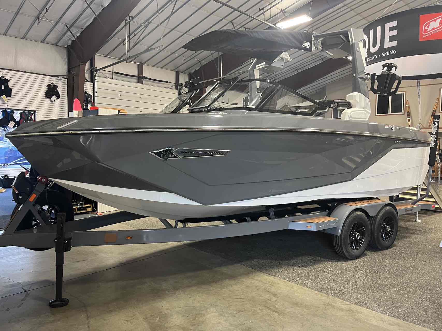 boat.Title