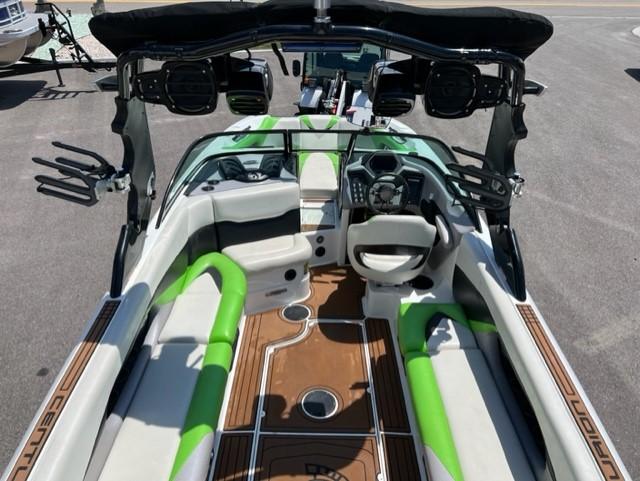 2015 Centurion FS44