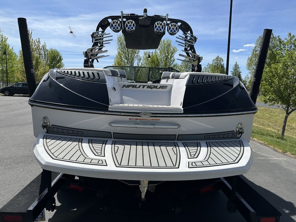 2015 Nautique G23