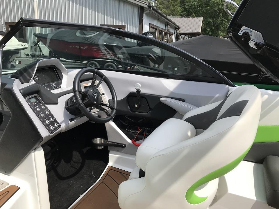2015 CENTURION ENZO SV233