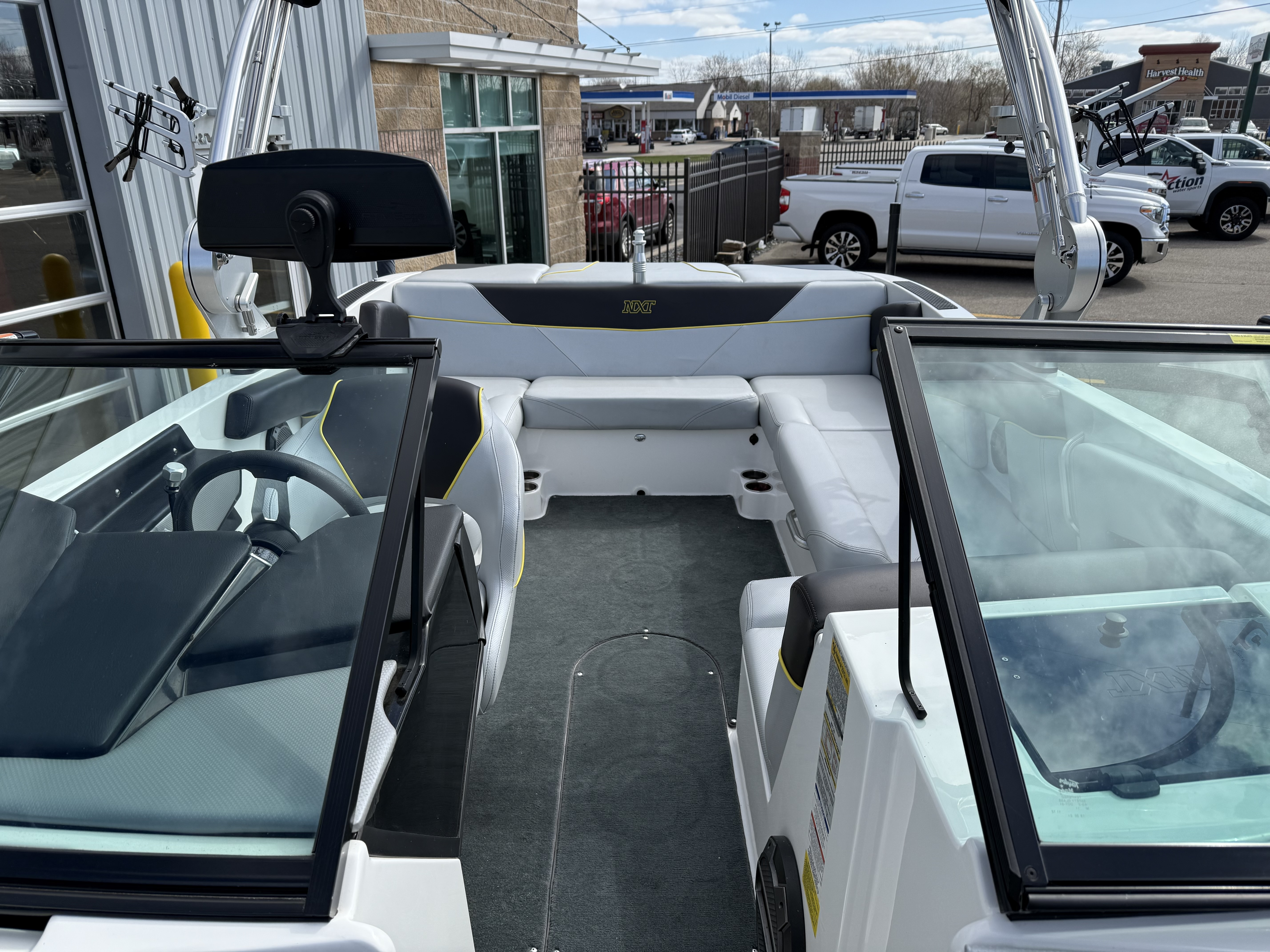 2019 MasterCraft NXT22
