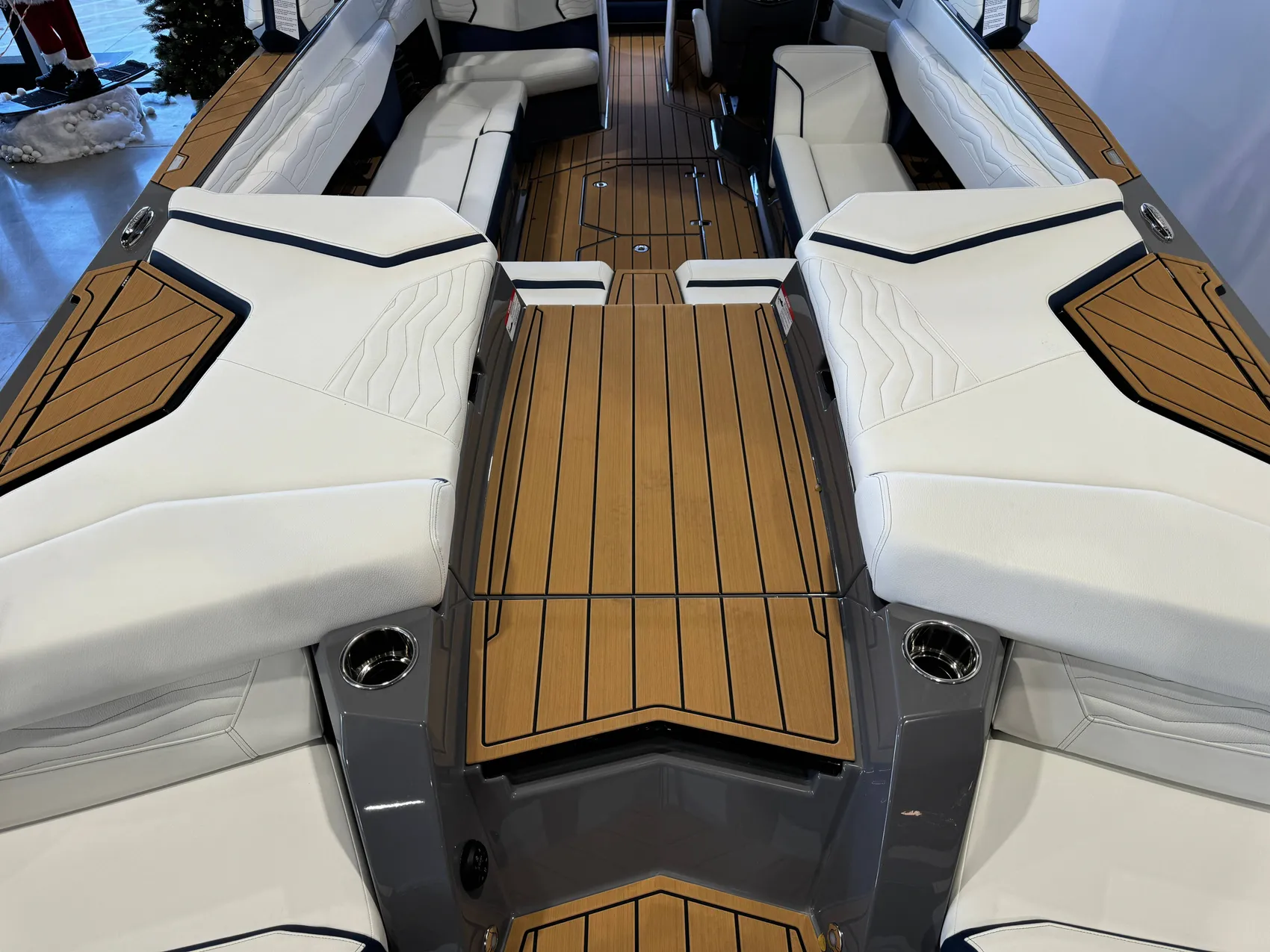 2025 Nautique G25