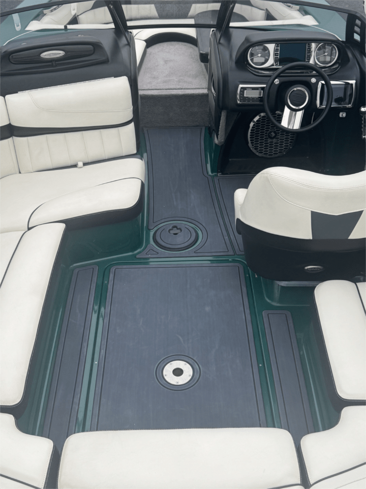 2013 Malibu MXZ 22- 575 supercharged- RARE!!