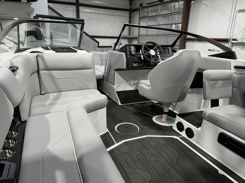 2025 Moomba Max