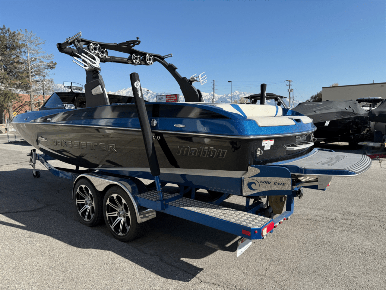 2015 Malibu Wakesetter 24 MXZ