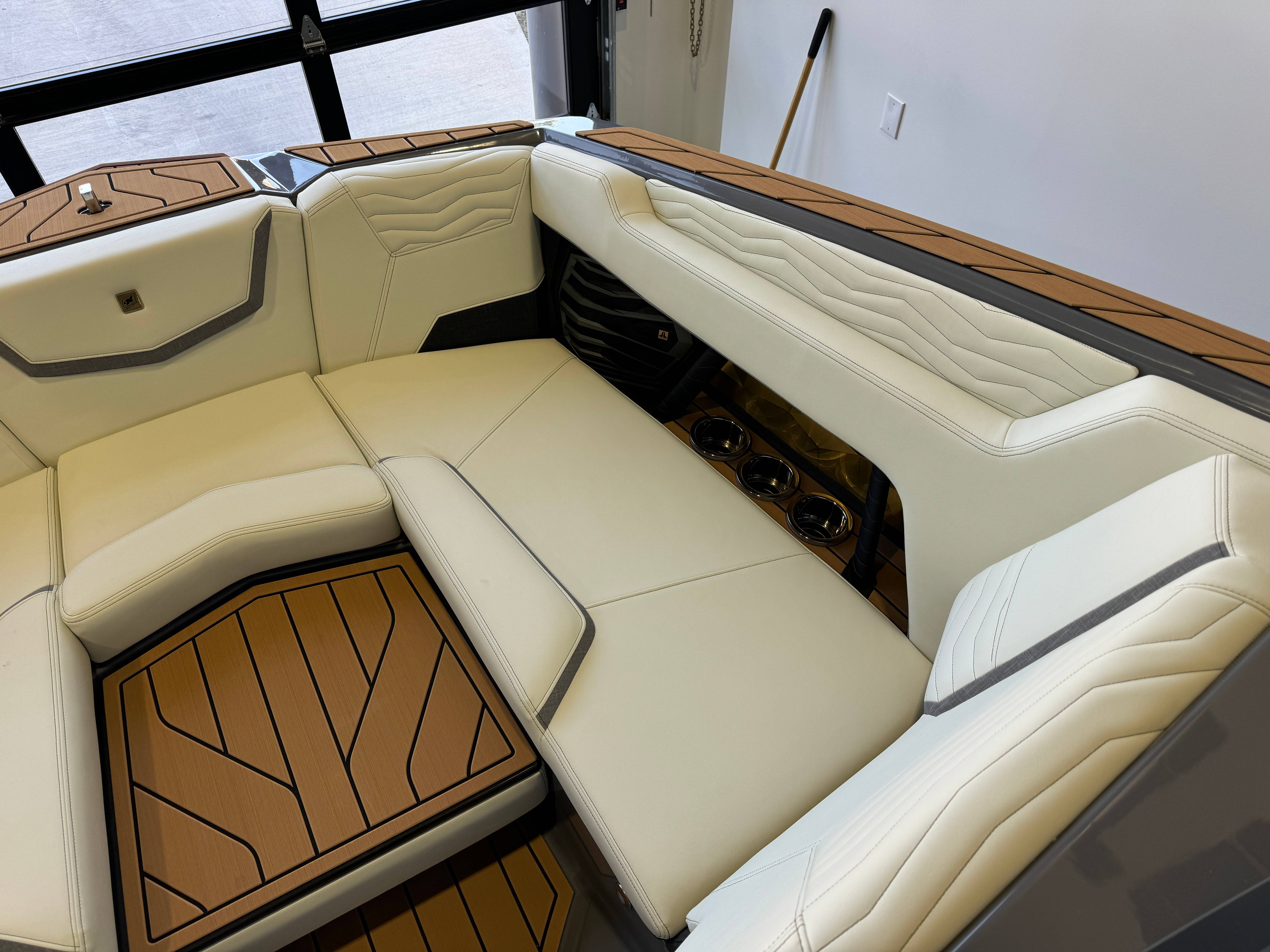 2025 Nautique Super Air Nautique G23