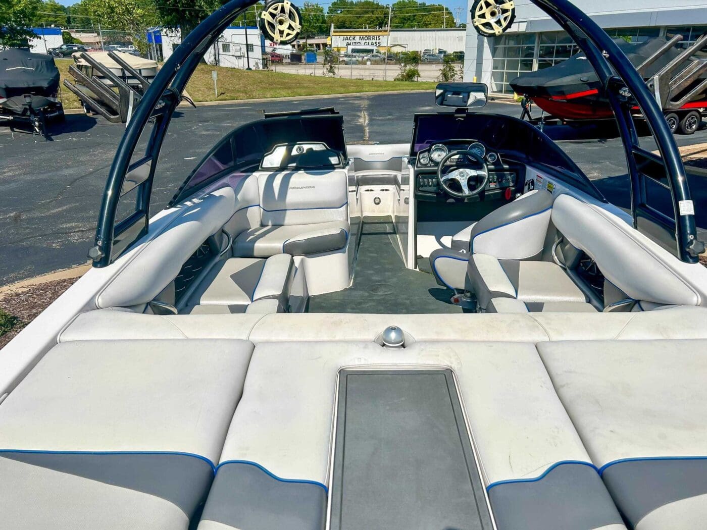 boat.Title