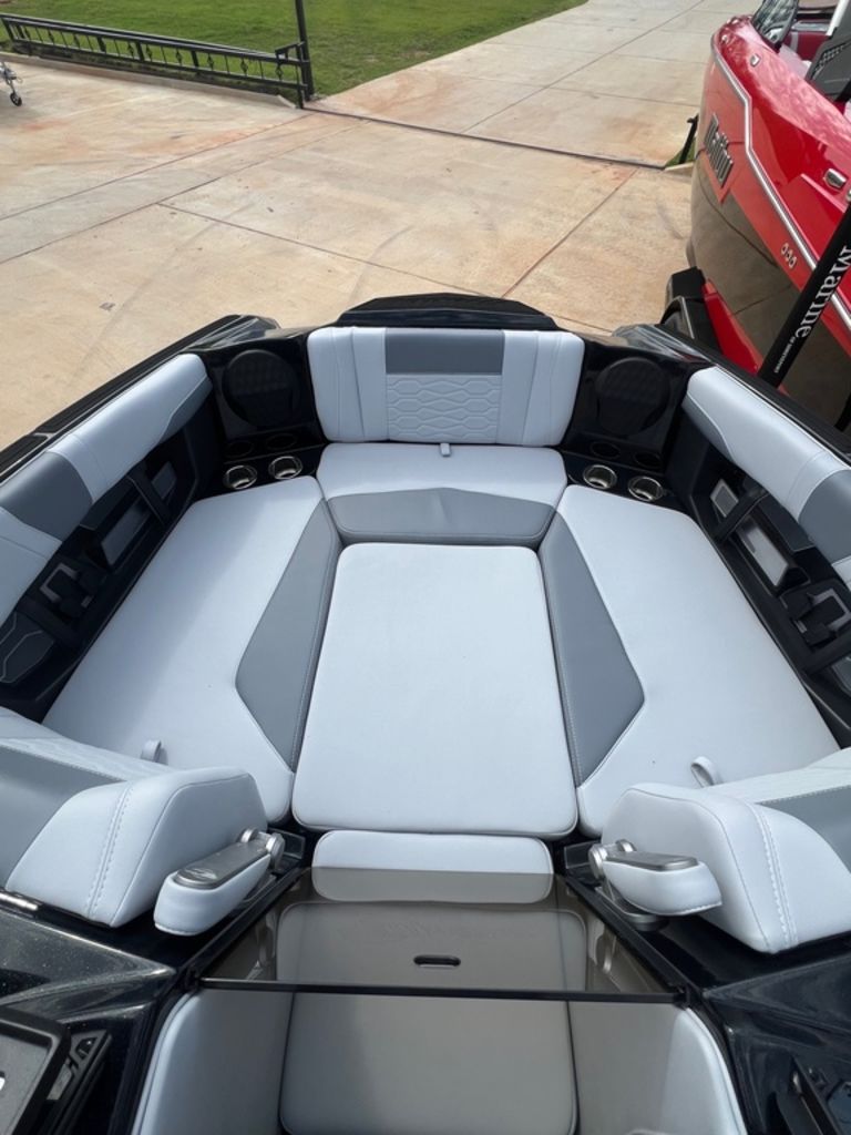 2025 Malibu Boats 22 MXZ